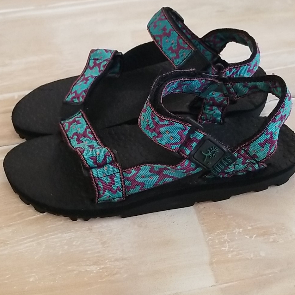 Cudas sandals size 10